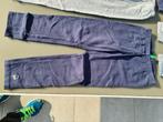 donker blauwe broek United Colors Of Benetton 110, Kinderen en Baby's, Kinderkleding | Maat 110, Ophalen of Verzenden, Zo goed als nieuw