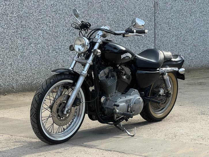 HD Sportster 883 Custom - Ducktail - Black&White edition, Motoren, Motoren | Harley-Davidson, Bedrijf, Chopper, meer dan 35 kW