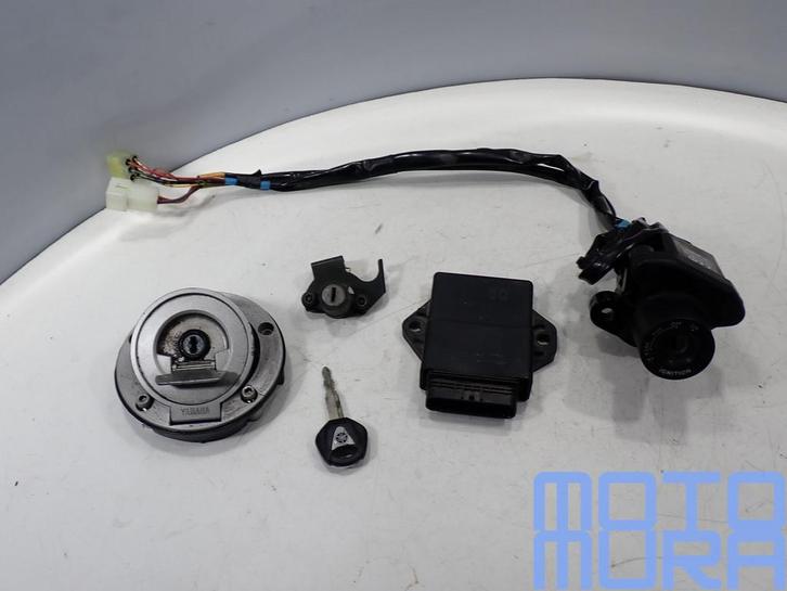 Slotset voor de Yamaha FZ6 2004 - 2006 FZ 6 fazer fz6s fz6n, Motoren, Onderdelen | Yamaha, Ophalen of Verzenden