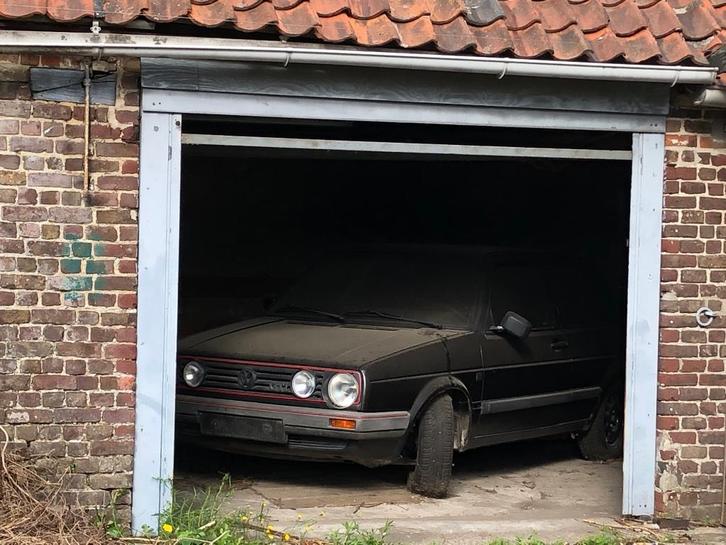 Golf 2 GTI 1988, Autos, Volkswagen, Particulier, Golf, Essence, Hatchback, 3 portes, Boîte manuelle, Argent ou Gris, Bleu, Tissu