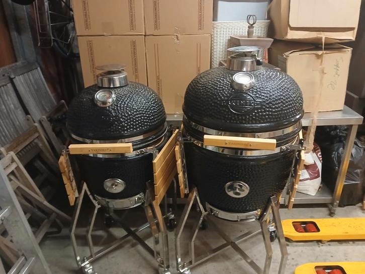 Yakiniku kamado medium en large met pro set ., Tuin en Terras, Houtskoolbarbecues, Ophalen