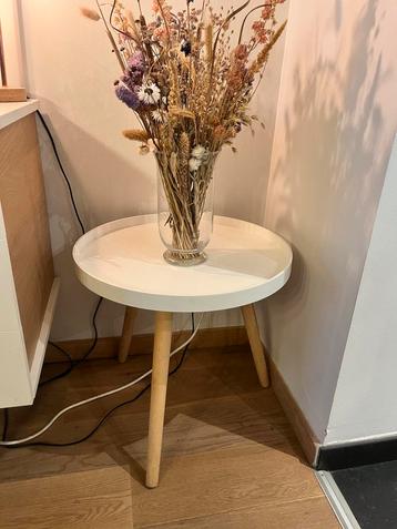 Bijzettafel 50cm beschikbaar voor biedingen