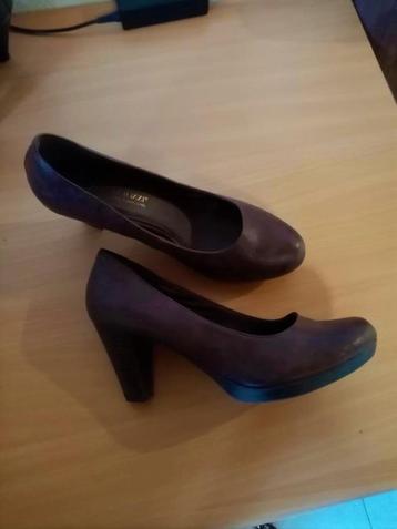 Marco Tozzi : bruin lederen pumps hakschoenen , mt 39 beschikbaar voor biedingen