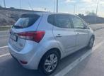 Hyundai // IX20 // Diesel, Voorwielaandrijving, Euro 5, Zwart, Leder en Stof