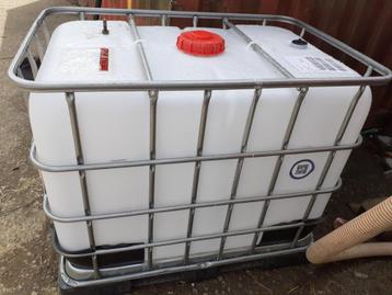 CITERNE A EAU-CUBI  600L OU 1000 L, 150 litres ou plus, Synthétique, Enlèvement, Utilisé
