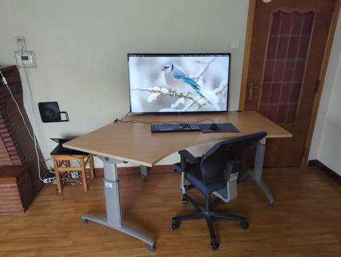 handmatig verstelbare bureau, Huis en Inrichting, Bureaus, Zo goed als nieuw, Bureau, In hoogte verstelbaar, Ophalen