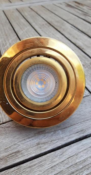 17 spots beschikbaar voor biedingen