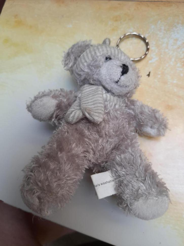 Sleutelhanger met beertje 'Elaut Products', Verzamelen, Sleutelhangers, Gebruikt, Knuffel of Figuurtje, Ophalen of Verzenden