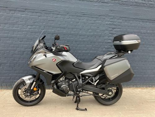 Honda NT1100 2023 2018Km geen DCT!!! voetgeschakeld, Motoren, Motoren | Honda, Bedrijf, Toermotor, meer dan 35 kW, 2 cilinders