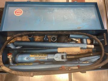 hydraulische uitdeukset, Enlèvement, Utilisé