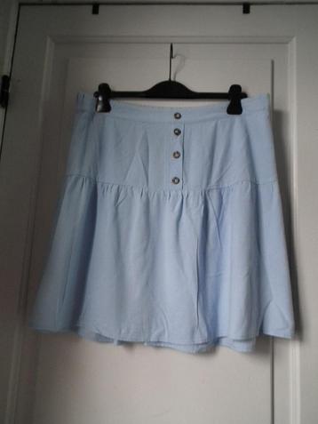 Kleine hemelsblauwe rok, voor dames. XL (Vero Moda) Nieuw