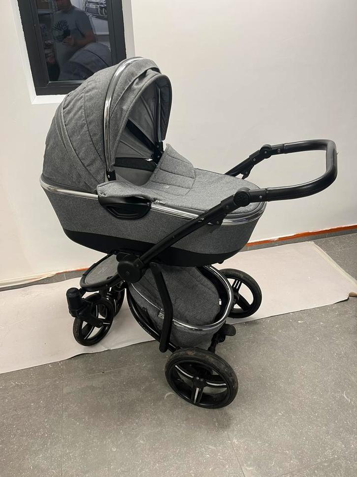 First Atlanta grey, Kinderen en Baby's, Kinderwagens en Combinaties, Zo goed als nieuw, Ophalen