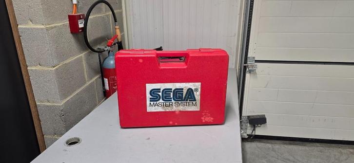 sega master-systeem + rode koffer, Games en Spelcomputers, Games | Sega, Gebruikt, Master System, Ophalen