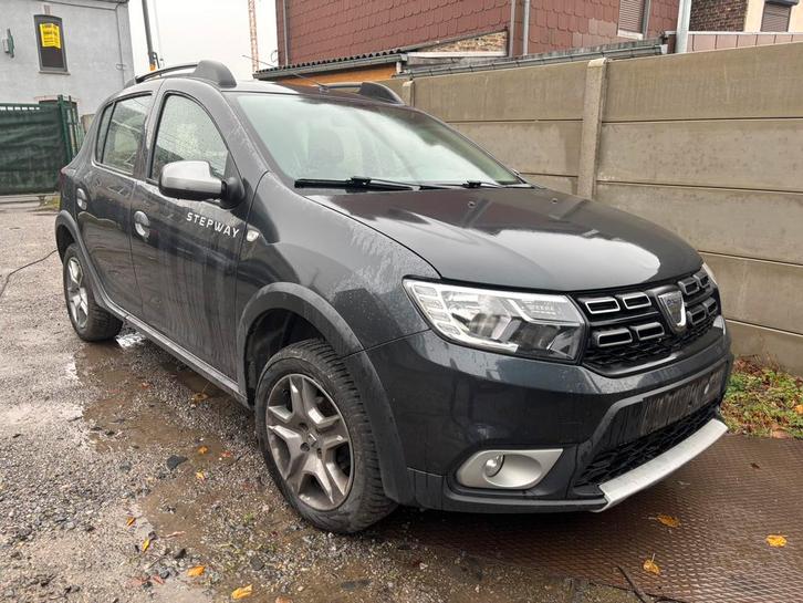 DACIA SANDERO STEPWAY 90tce benzine, 2017, kapotte motor, Auto's, Dacia, Particulier, Sandero, Benzine, Ophalen