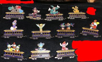 20ste verjaardag Disneyland Parijs trein pin set+achtergrond beschikbaar voor biedingen