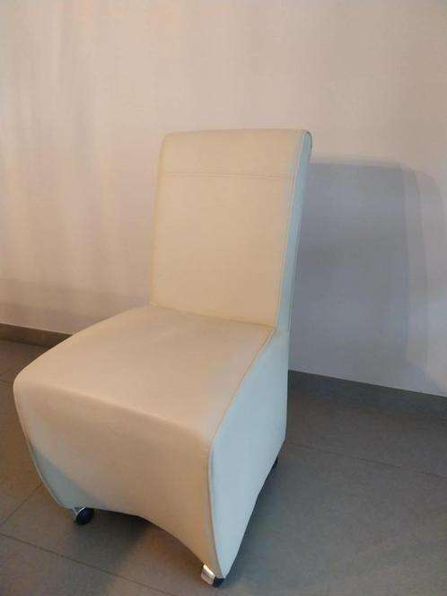 Eetkamerstoelen Forest, kunstleer, beige, met vier wieltjes, Huis en Inrichting, Stoelen, Gebruikt, Vijf, Zes of meer stoelen