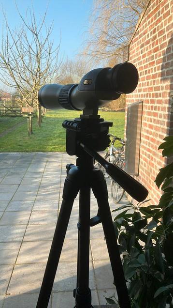 Telescoop Nikon Fieldscope ED60 met groothoekoculair beschikbaar voor biedingen