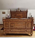 Antieke Slaapkamer: 2 persoonsbed, commode en 2 nachtkastjes, Antiek en Kunst, Ophalen