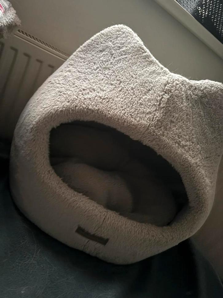 Mandje voor katjes of kleine hondjes, Dieren en Toebehoren, Kattenmanden, Zo goed als nieuw, Ophalen of Verzenden