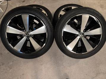 18 INCH ORIGINELE VW BEETLE TWISTER VELGEN 5x112 beschikbaar voor biedingen