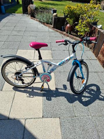 Velo enfant 20' b twin mistigirl beschikbaar voor biedingen