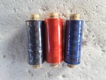 fil AMANN 500 m rouge bleu roy et bleu pétrole, Enlèvement ou Envoi, Neuf