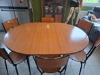 Table et 7 chaises  années 60, Ophalen
