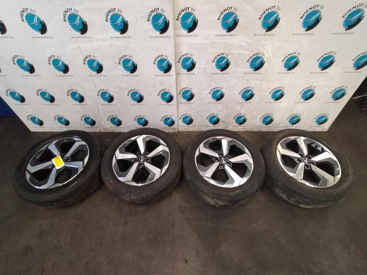 Nissan Qashqai velgen set 18 inch  pas 12000 km, Auto-onderdelen, Banden en Velgen, Banden en Velgen, Personenwagen, Gebruikt