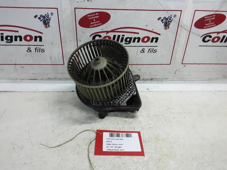 KACHELMOTOR Toyota Hilux III (01-2001/07-2005) (740121233F), Auto-onderdelen, Airco en Verwarming, Toyota, Gebruikt