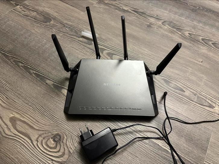 Router Netgear Nighthawk X4S R7800, Computers en Software, Routers en Modems, Zo goed als nieuw, Router, Ophalen of Verzenden