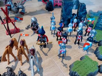 Burcht met draak van playmobil   beschikbaar voor biedingen