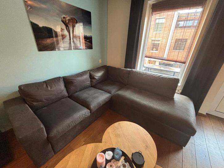 Mooie leren essenza hoekbank zetel 2,30 bij 2.30, Huis en Inrichting, Zetels | Complete zithoeken, Ophalen