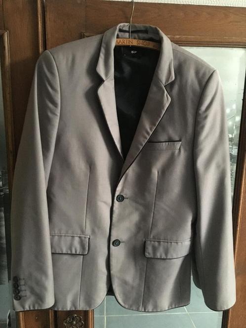 Mooie colbert licht grijs maat 46 (small)met boord, Kleding | Heren, Kostuums en vesten, Zo goed als nieuw, Maat 46 (S) of kleiner