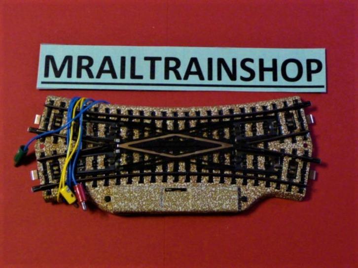 5207 MARKLIN HO - INTERRUPTEUR CROISÉ ÉLECTRIQUE + 2 x 5208/, Hobby & Loisirs créatifs, Trains miniatures | HO, Comme neuf, Rails