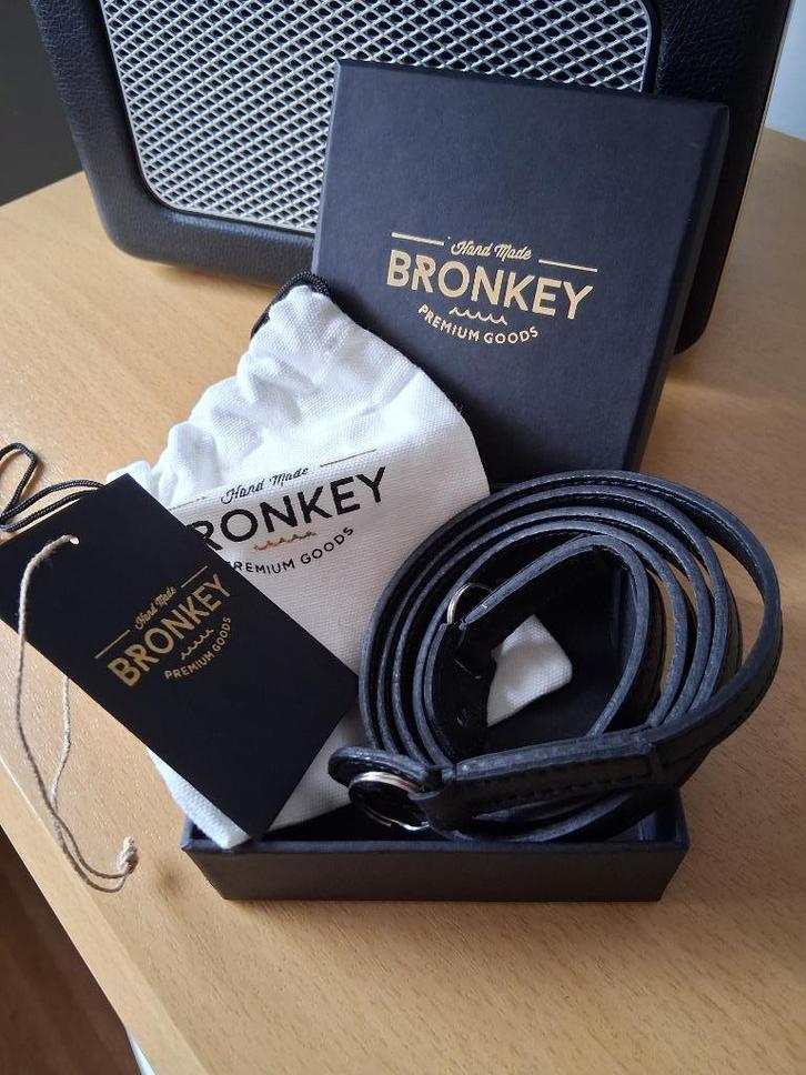 2 Lederen camerariemen, TV, Hi-fi & Vidéo, Photo | Sacs pour appareil, Comme neuf, Autres types, Autres marques, Enlèvement ou Envoi