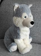 grote knuffel hond gr/wit, Kinderen en Baby's, Speelgoed | Knuffels en Pluche, Ophalen of Verzenden, Zo goed als nieuw, Hond