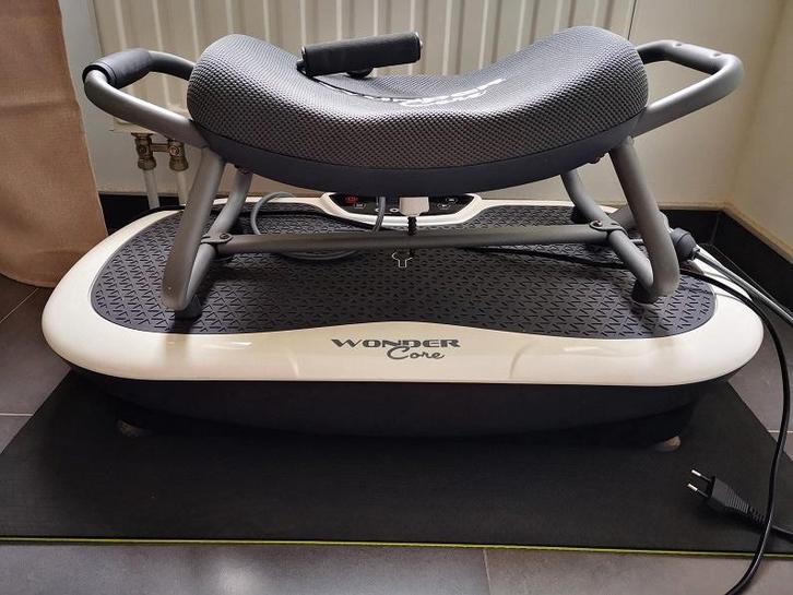 Trilplaat, Sport en Fitness, Fitnessapparatuur, Zo goed als nieuw, Trilplaat, Armen, Benen, Borst, Buik, Rug, Ophalen