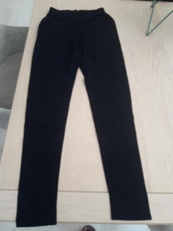Zeeman legging Zwart 158-164 beschikbaar voor biedingen