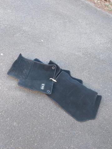 Tapis citroen peugeot  beschikbaar voor biedingen