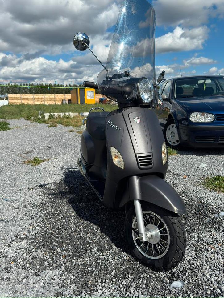 A klasse!!! Venice, Fietsen en Brommers, Snorfietsen en Snorscooters, Gebruikt, Overige merken, Benzine, Ophalen