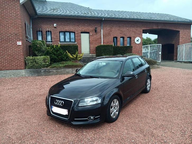 Audi A3 Sportback 1.6 TDI 105 Ch 2011 Euro 5 Siège Chauffant, Auto's, Audi, Particulier, A3, ABS, Airbags, Airconditioning, Boordcomputer