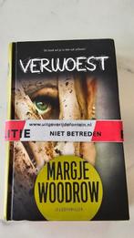 Margje Woodrow - Verwoest - Harde kaft, Ophalen of Verzenden, Zo goed als nieuw, Margje Woodrow