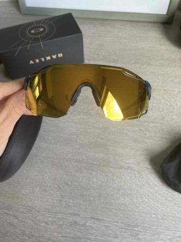 Oakley fietsbril beschikbaar voor biedingen