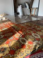 Glazen salontafel, Ophalen