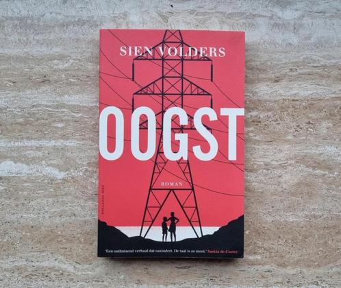Oogst, roman van Sien Volders over Roemenië en Sicilië, Boeken, Romans, Nieuw, België, Verzenden