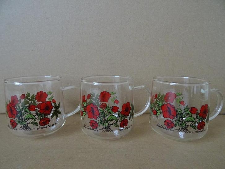 Vintage theeglazen vintage theeglas gedecoreerd met bloemen, Antiek en Kunst, Curiosa en Brocante, Ophalen of Verzenden