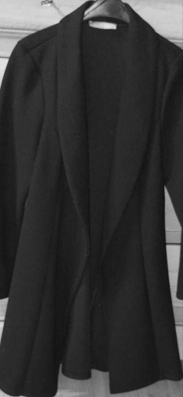 VESTE 3/4 pour femmes de couleur noir beschikbaar voor biedingen
