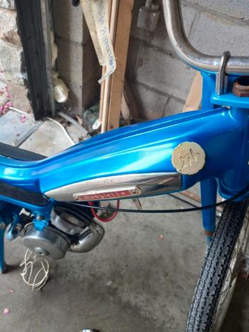 Motobecane mobylette  beschikbaar voor biedingen