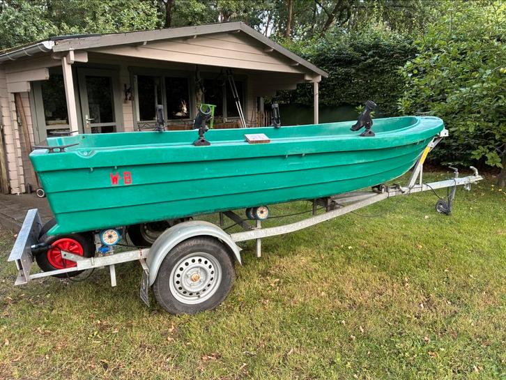 Visboot - met trailer - 9,9 PK YAMAHA, Watersport en Boten, Vis- en Consoleboten, Gebruikt, Tot 10 pk, 3 tot 6 meter, Benzine