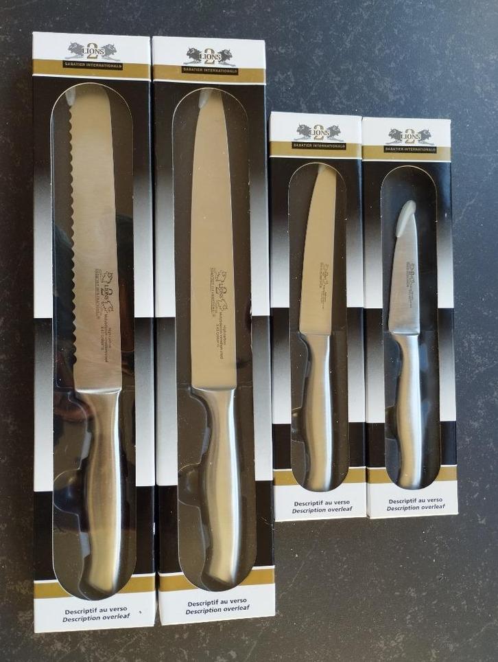 4 messen van "Sabatier International" (2 Lions), Hobby en Vrije tijd, Overige Hobby en Vrije tijd, Nieuw, Ophalen of Verzenden